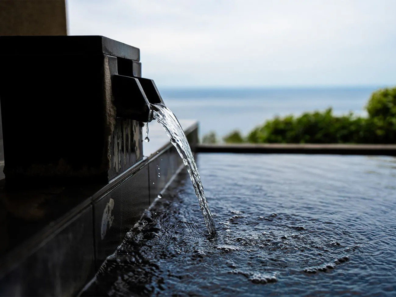 源泉と離れのお宿　月