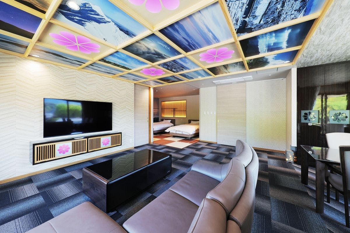 Kamar Premium dengan Bak Mata air panas Kayu Hinoki di Lantai 7.