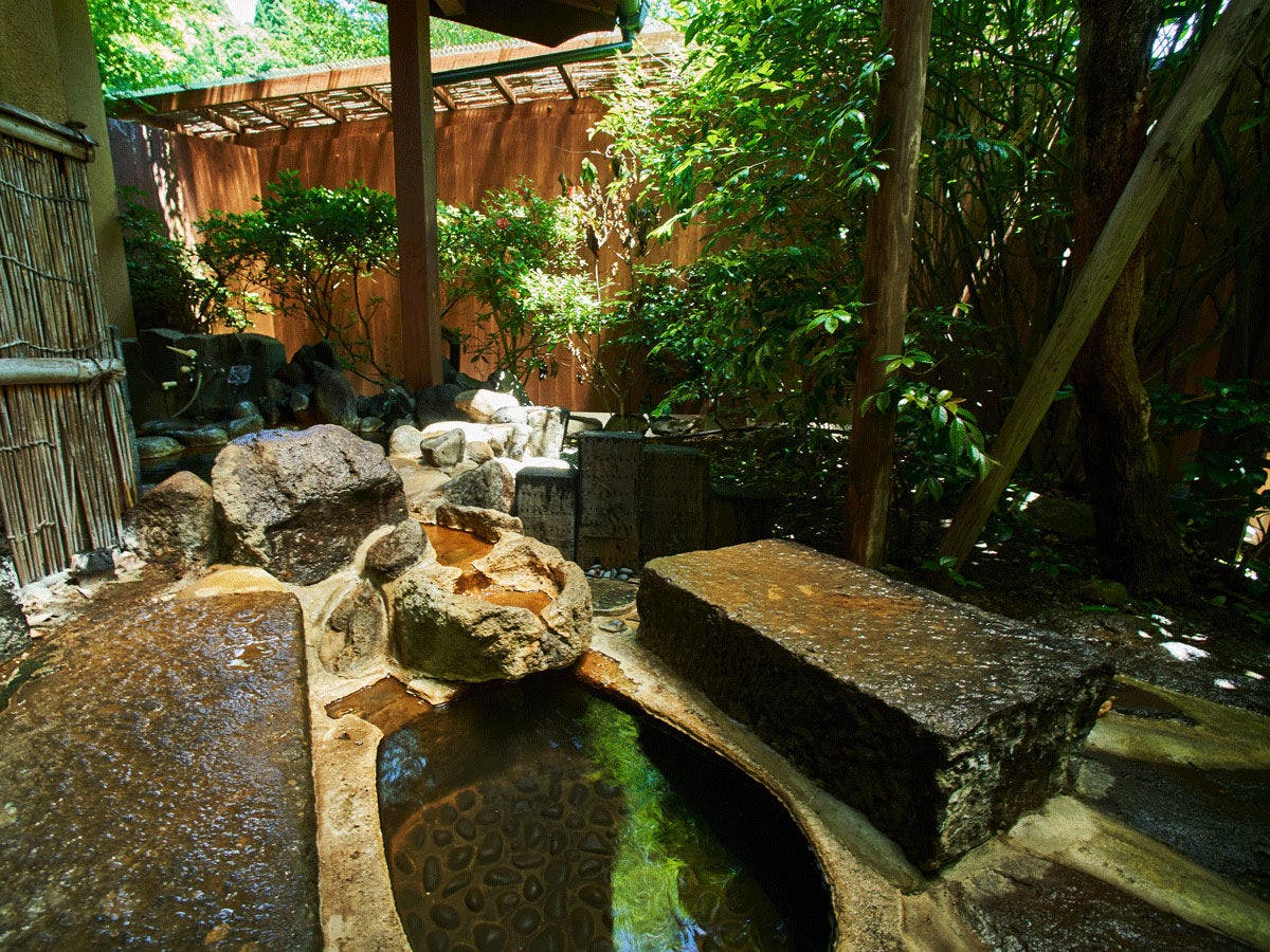 【畳八帖客室】われもこう・客室露天風呂