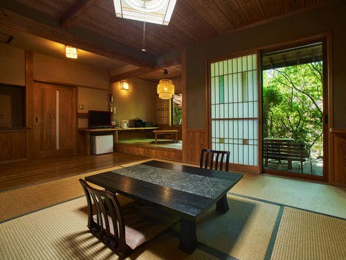 【畳八帖客室】われもこう