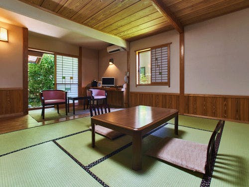 【畳十帖客室】りんどう