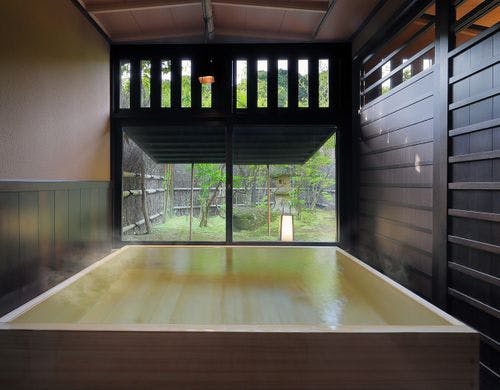 【九重の間】半露天風呂付和室