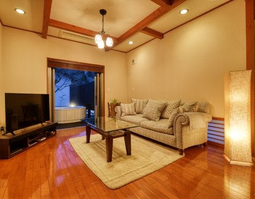 温泉露天風呂付離れ　プレミアムツイン　蓮