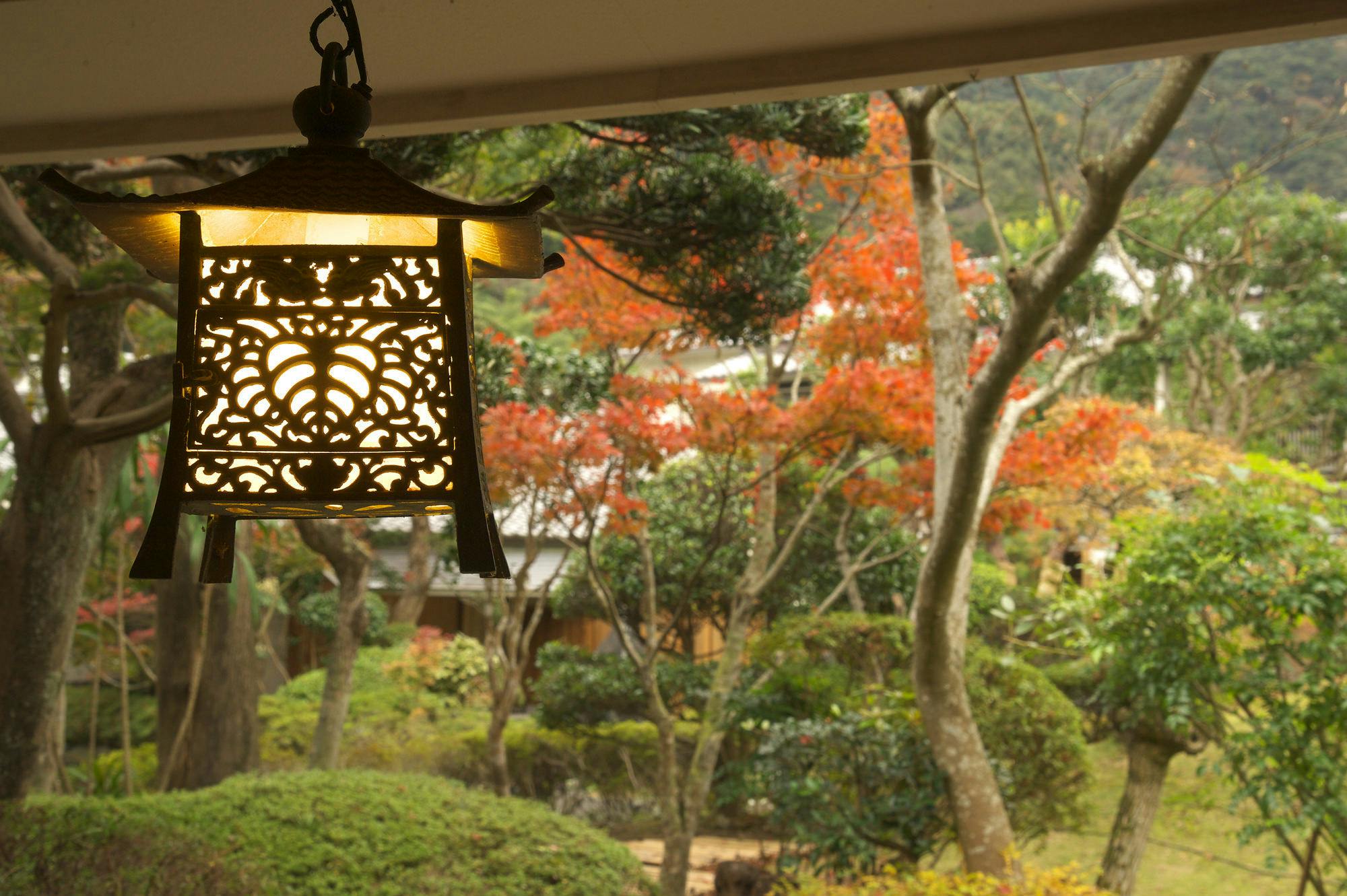 大地の彩　花月亭