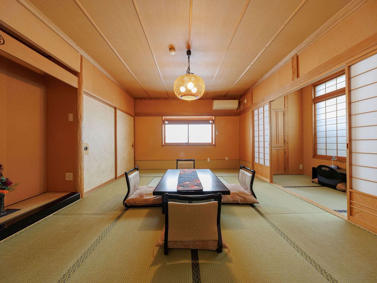 [Kamar Gaya Jepang 10 Tatami]