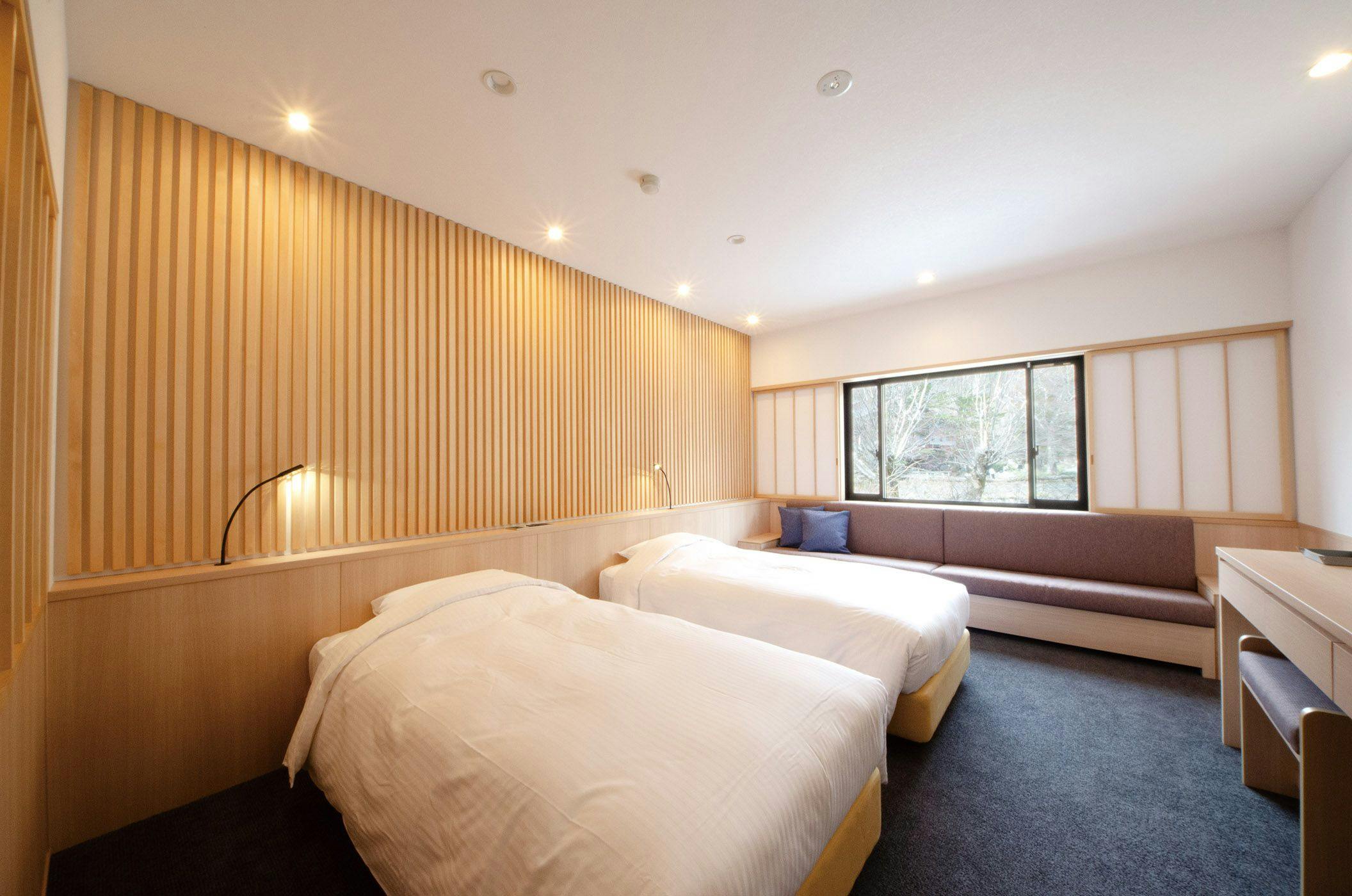 梓川を望むお部屋となります。