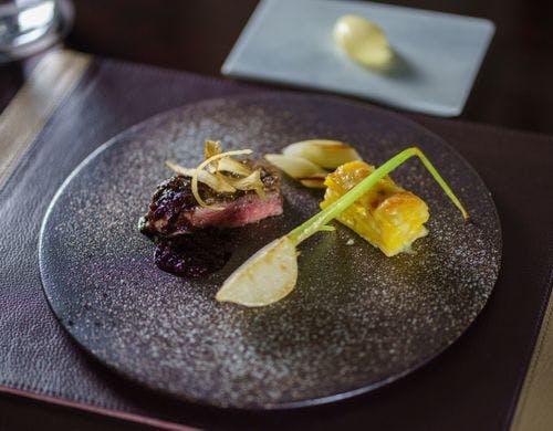 国産牛フィレのグリエ 赤ワインとフォンドヴォーのソース