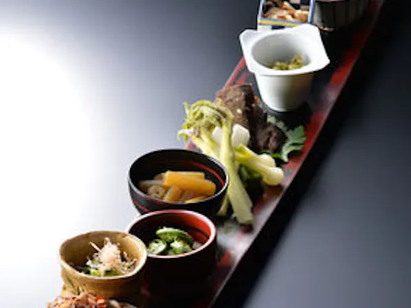 【1泊夕食のみ】朝はゆっくりしたい方におすすめ!信州食材の食材の味わいを活かした束間野会席|夕食のみ