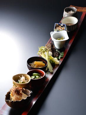 ตัวอย่างอาหารเย็น ~ อาหารเรียกน้ำย่อยและอาหารตามฤดูกาล