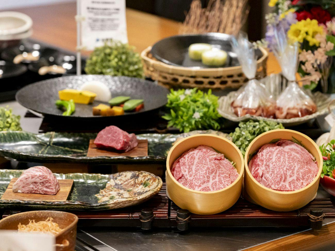 【19時30分～ご夕食】近江牛や魚介類・季節野菜など鉄板コースを堪能／2組限定プラン