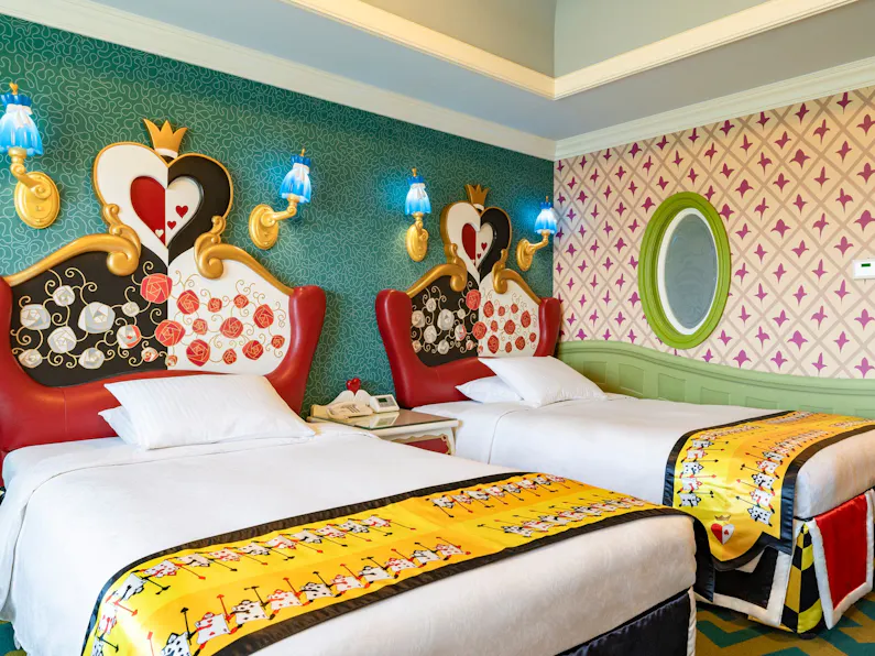 東京ディズニーランド ホテル キャラクター ディズニーふしぎの国のアリスルーム キャラクター ディズニーふしぎの国のアリスルーム 3 8階 宿泊予約は 一休 Com 東京ディズニーランド ホテル キャラクター ディズニーふしぎの国のアリスルーム キャラクター ディズニーふしぎの国のアリスルーム 3 8階 宿泊予約は 一休 Com