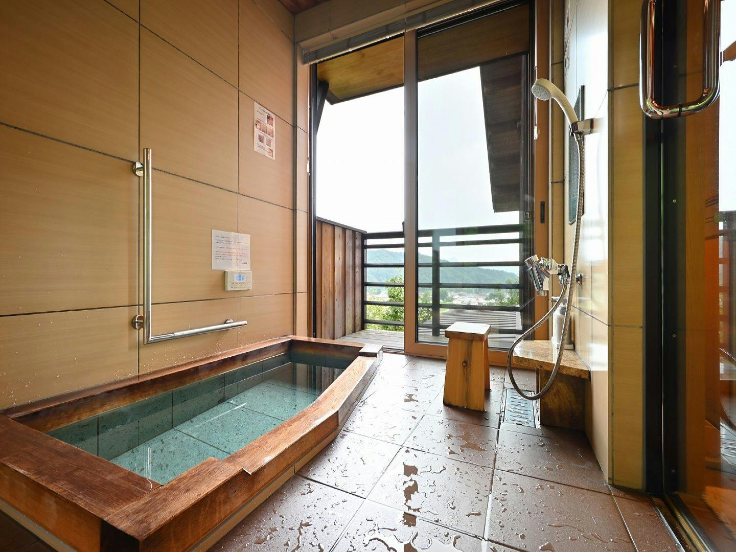 川場温泉 かやぶきの源泉湯宿 悠湯里庵