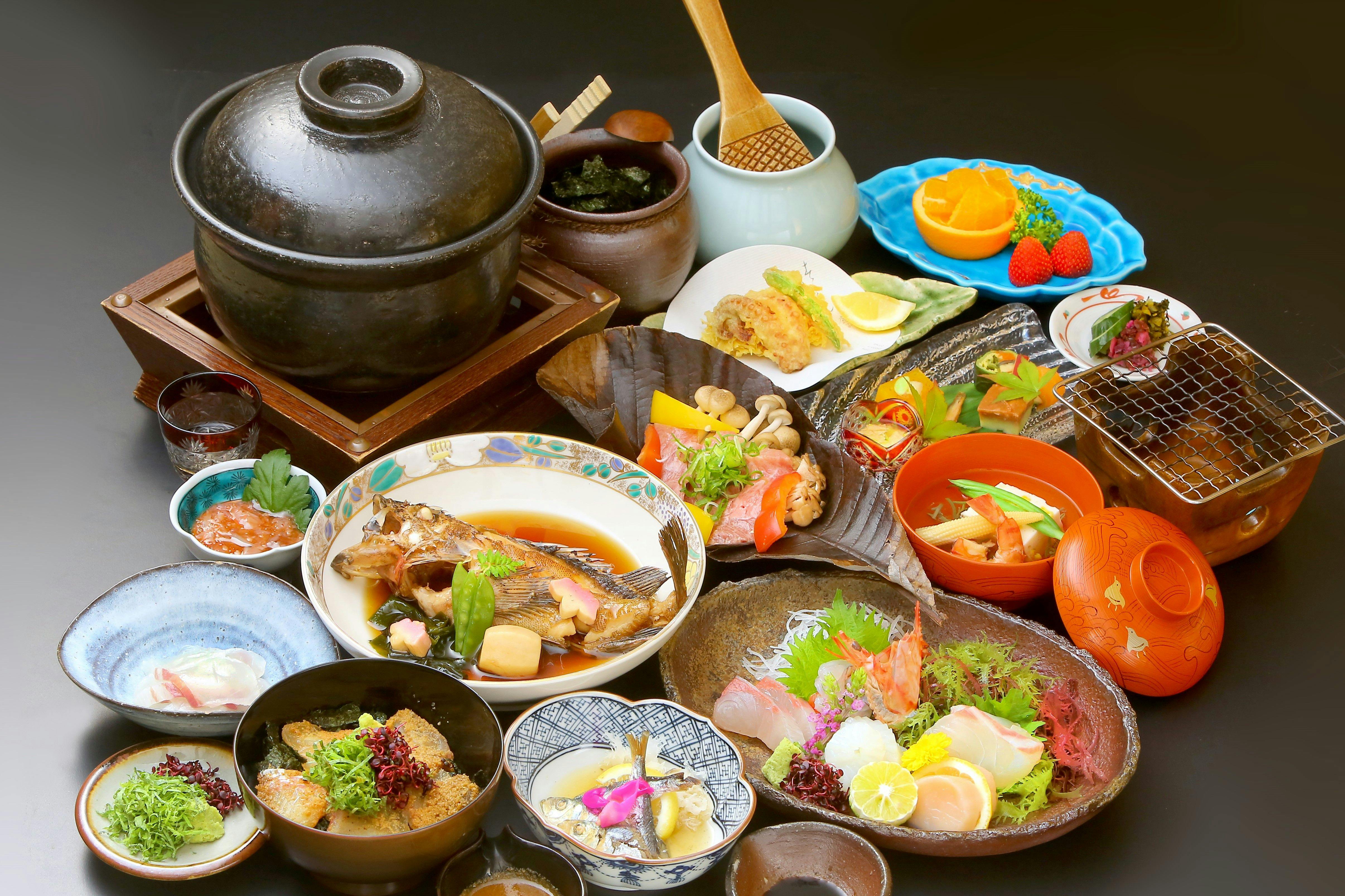 料理旅館 鶴形 【期間限定】ご夕食はお部屋で豪華特別会席料理プラン（夕朝食付） 鷲羽の間、金甲の間 【Yahoo!トラベル】