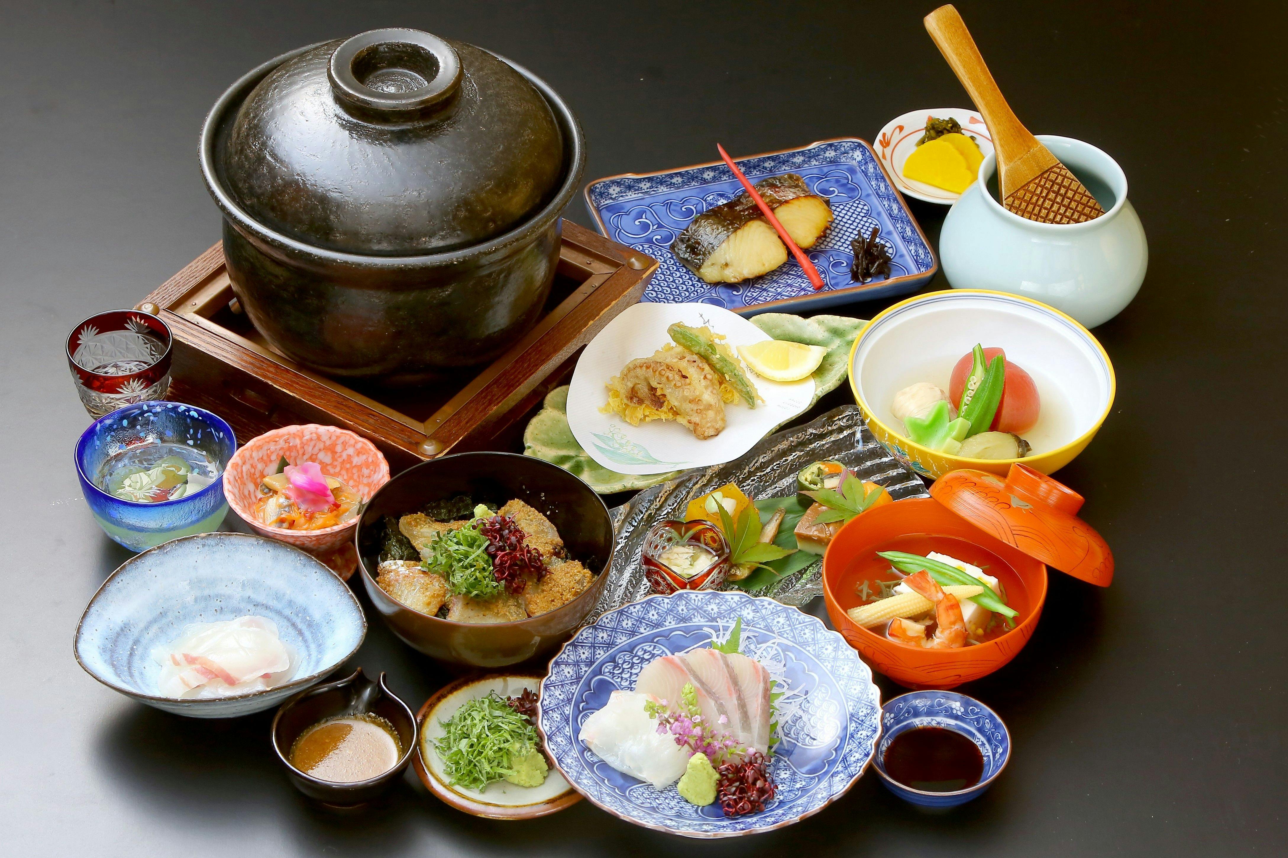 料理旅館　鶴形