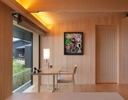 贅奏スイート　デスクスペース