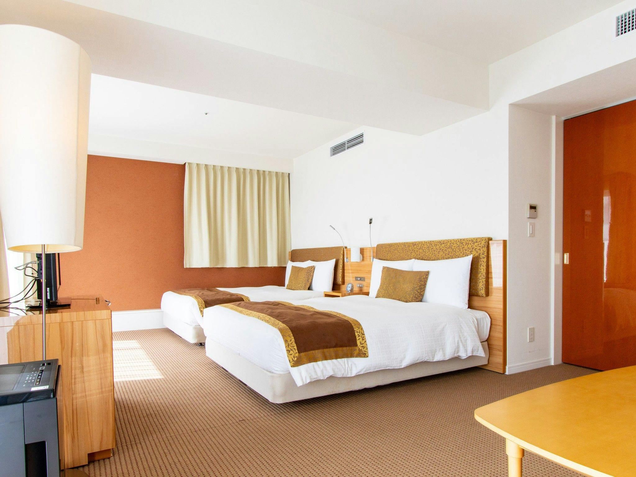 ห้องดีลักซ์อาคารหลัก ฝั่งเชิงเขาฟูจิ (44 ตร.ม.)