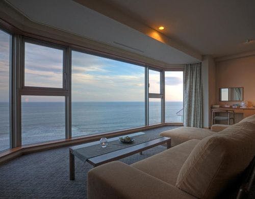 お風呂付特別室（301号室または401号室）