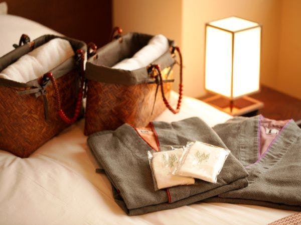 Samue dan bakul mandi