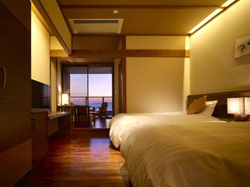 半露天風呂＆テラス付き洋室（半露天風呂）