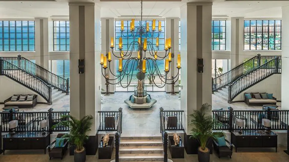 Hotel Monterey Okinawa Spa & Resort
