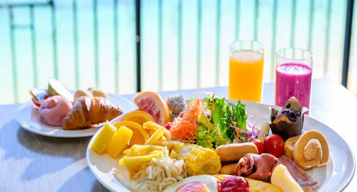 【クラブ限定 ポイント5%UP】青い海に包まれて クラブルームで過ごすラグジュアリーステイ/朝食付
