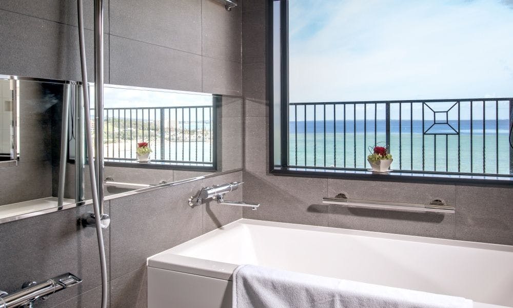 Hotel Monterey Okinawa Spa & Resort
