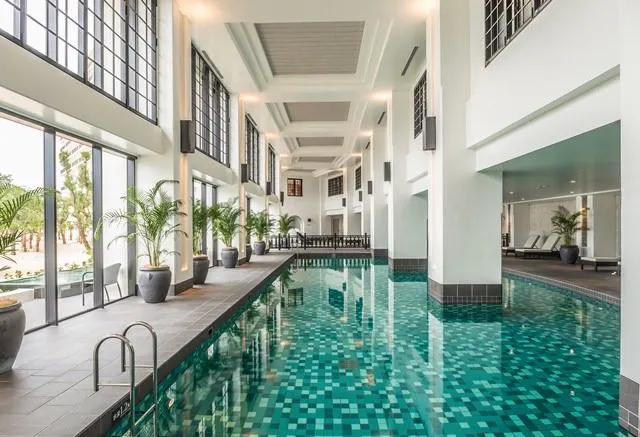 室内游泳池（蓝礁内）