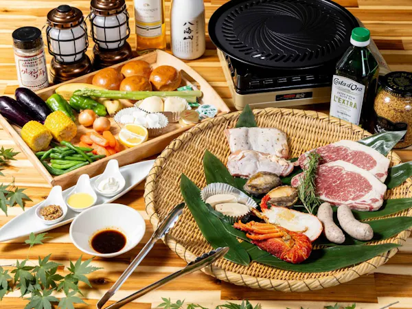 【บาร์บีคิวพรีเมียม】บาร์บีคิวระดับพรีเมียมพร้อมฟัวกราส์+หอยเป๋าฮื้อ+กุ้งล็อบสเตอร์+สเต็ก! <รวมที่พัก 1 คืนและอาหาร 2 มื้อ>