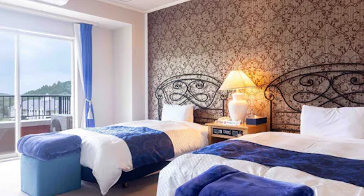 デラックス・ホテル