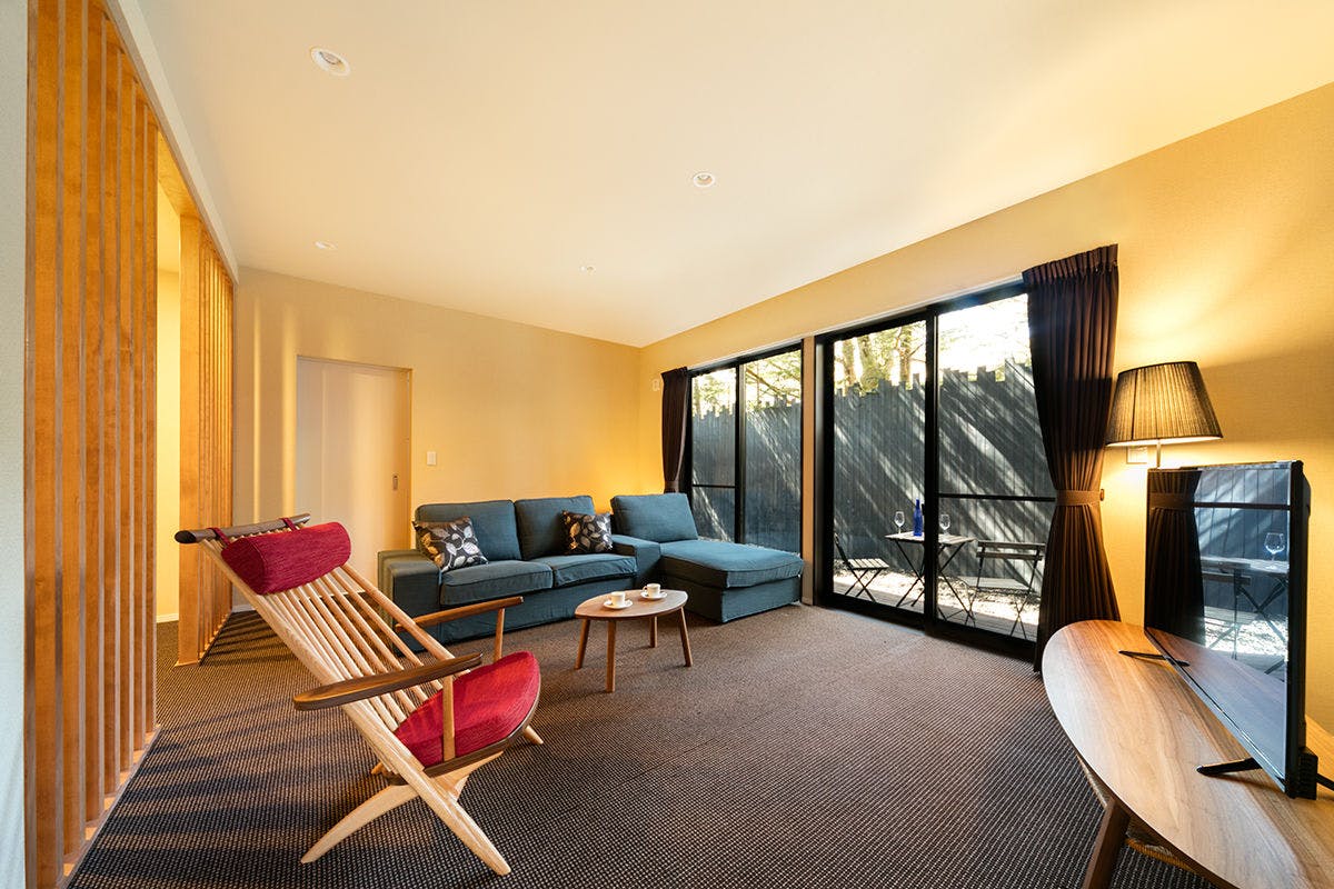 新館テラススイート　書斎付洋室