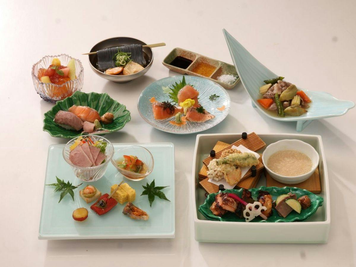 【夏季限定】滋賀県の名物「ビワマス」を贅沢に味わうービワマスと近江牛御膳ー