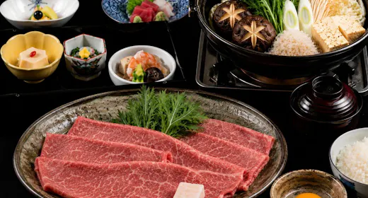 【朝・夕食付】上質な 「京都肉」 を贅沢に味わうすき焼き会席プラン・京都温泉<天然自家源泉>