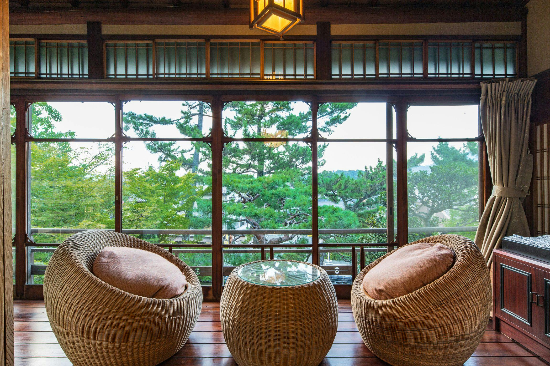 【松】本館10帖+6帖+庭園露天風呂+庭テラス