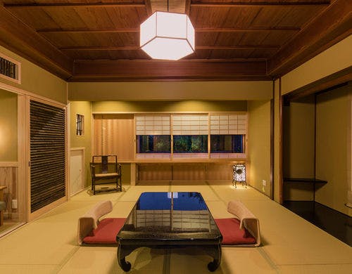 本館10畳+洋室10畳パテオ付露天風呂・分煙