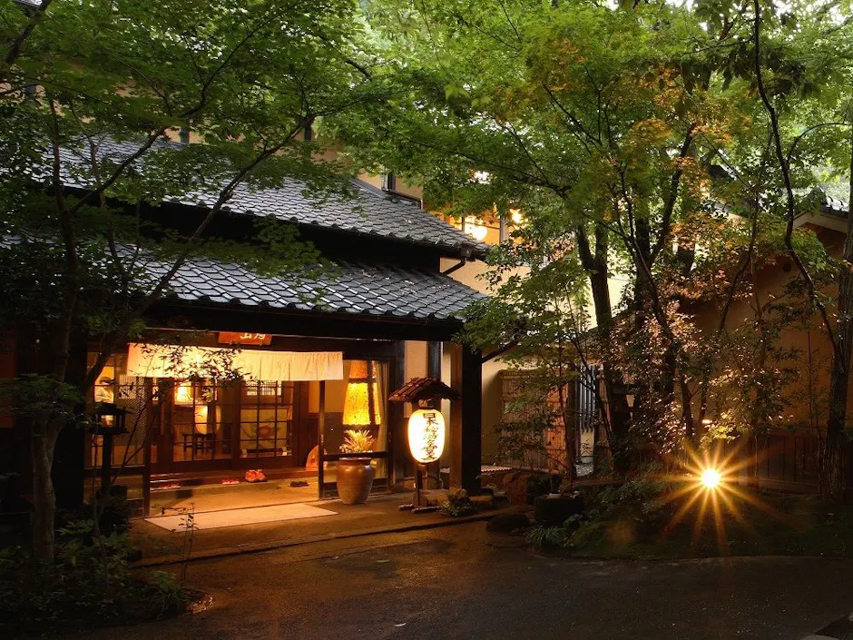 旅館 山河
