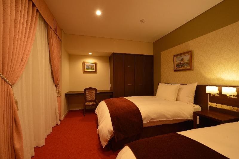 レジデンス新館Aタイプベッドルーム2