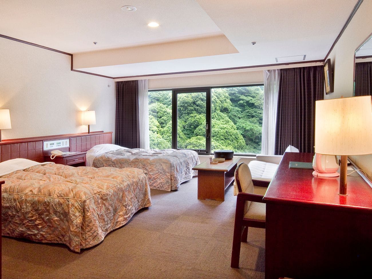 [ห้องพักมาตรฐานอาคารหลัก - ห้องสไตล์ตะวันตก]