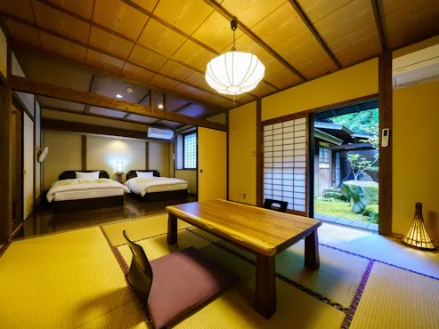 Bilik Gaya Jepun-Barat Menghadap Gunung