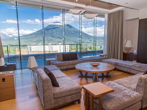 ペントハウスからは羊蹄山を一望！