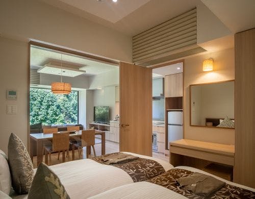 1ベッドルーム／2ベッドルーム　リビング