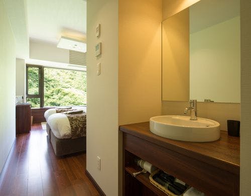 ホテルルーム　洗面スペース