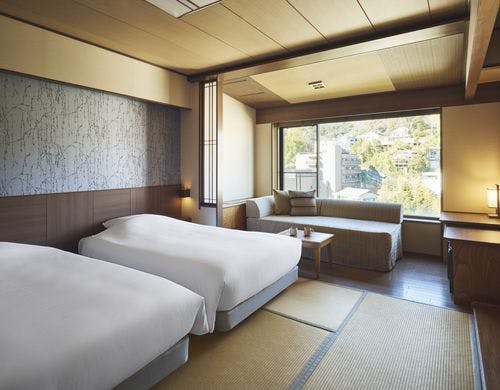 浴衣、タオル、羽織、スリッパなど。