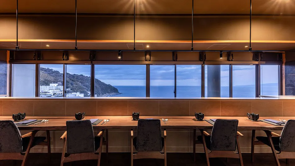 IZU RETREAT by Onko Chishin