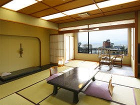 藤屋ホテル