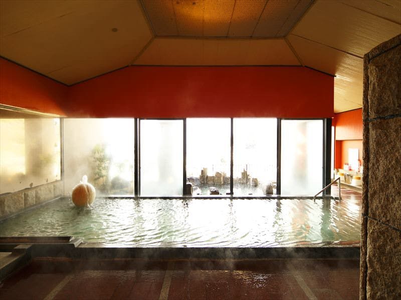 ห้องอาบน้ำสาธารณะชั้นบนสุด (Den no Yu)