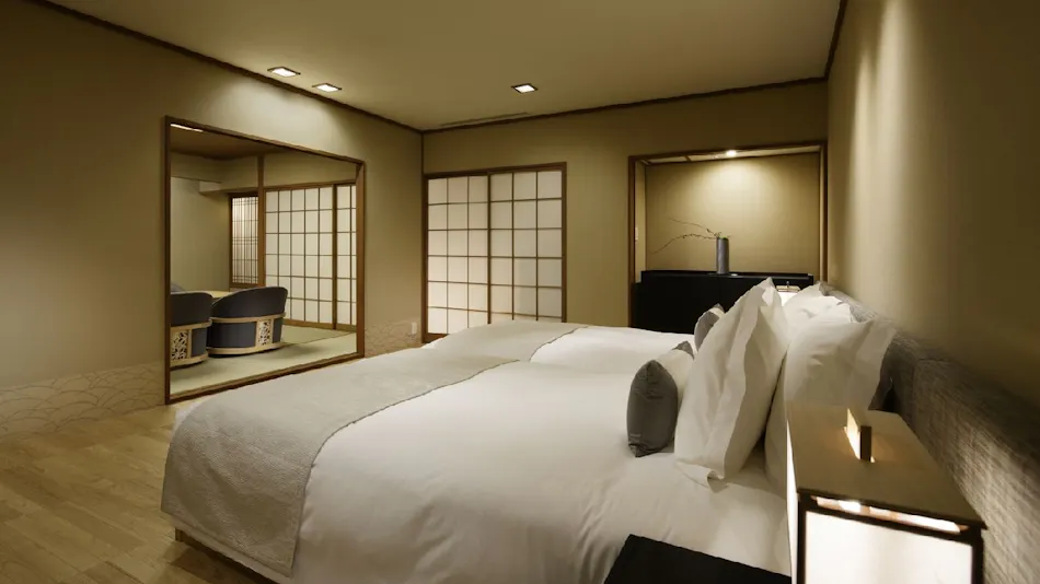 다카나와 하나코로