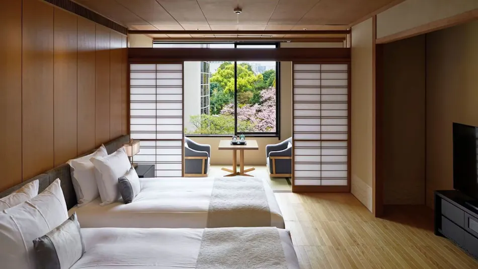 다카나와 하나코로