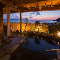 ห้องอาบน้ำสาธารณะพร้อมวิวพระอาทิตย์ตก