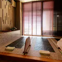 ซาวน่าหินร้อน