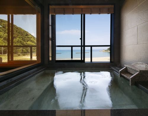 本館　半露天風呂付き特別室　碧～ao～